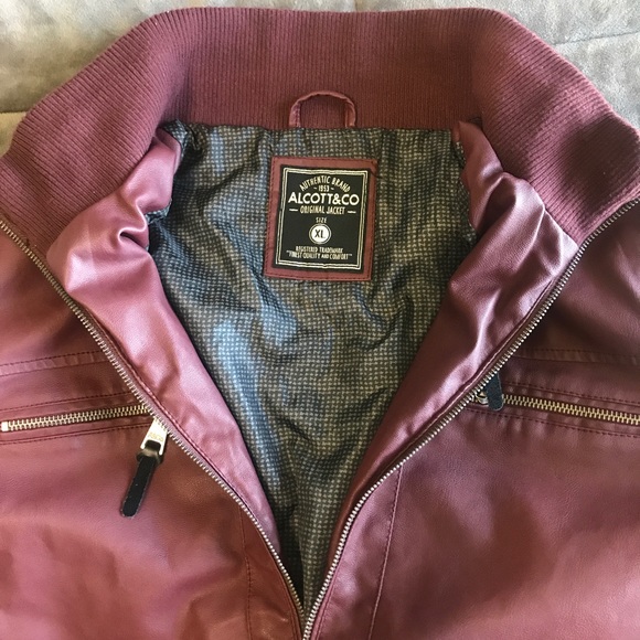 ITALIAN ALCOTT & CO Faux Leather Coat - Burgundy - Picture 3 of 4